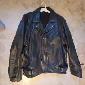 Quality Leather Motorcycle Jacket W/LOTS Of Pockets
